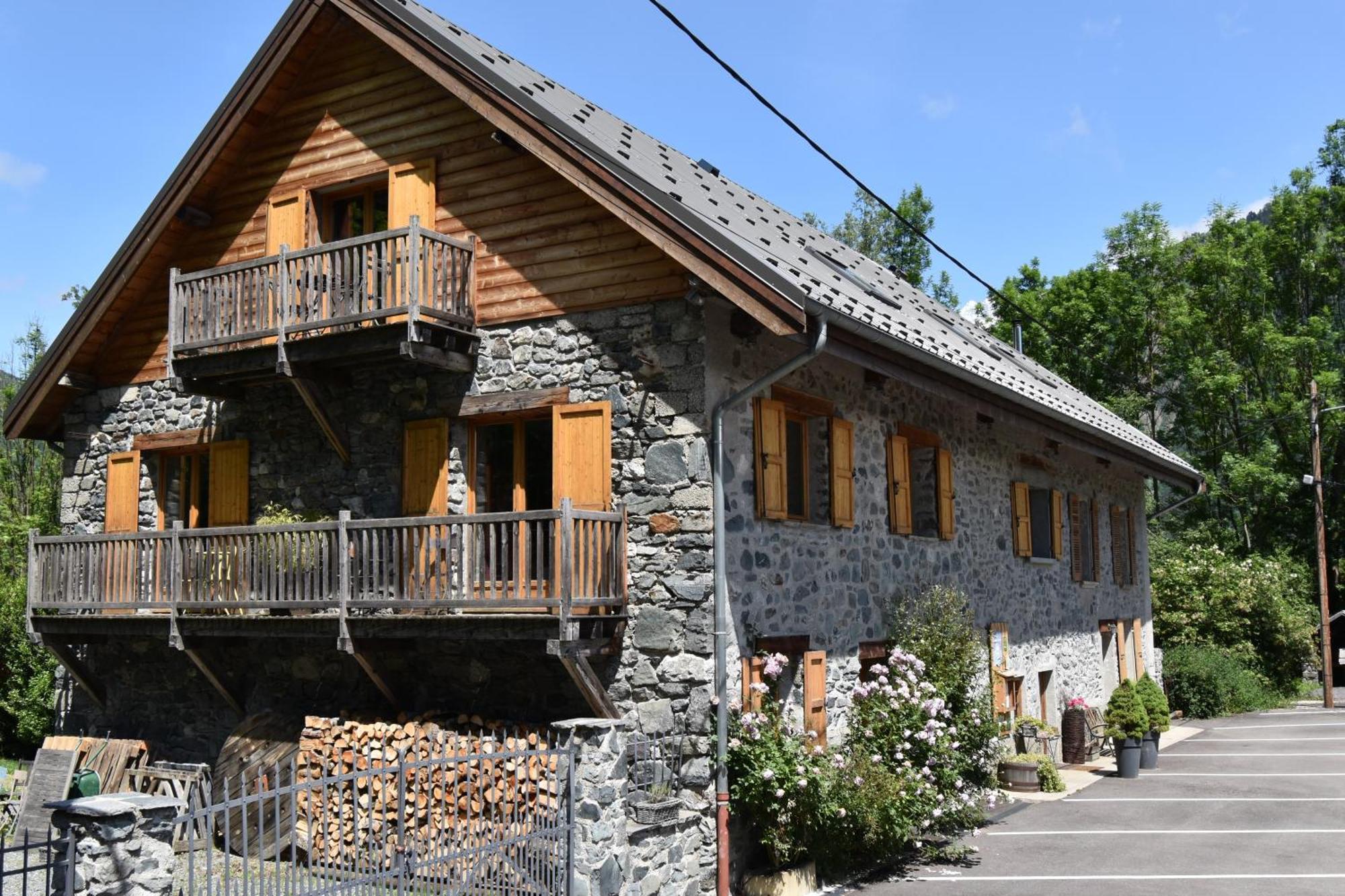 Bed and Breakfast La Cle Des Bois Le Bourg-dʼOisans Zewnętrze zdjęcie